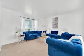Renew 5 bedrooms Luxury House. Sleeps 10 people - Image 3