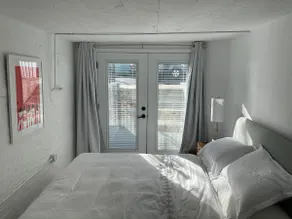 Modern apartment steps from DC's top restaurants - Image 5