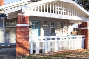 Clean and Cozy Craftsman Style Bungalow - Image 4