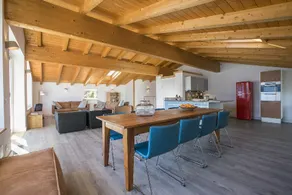Panoramic Lake Views at Penthouse in Cremia - Image 4