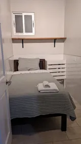 Unit 5: Modern Suite Close To The Beach - Image 5