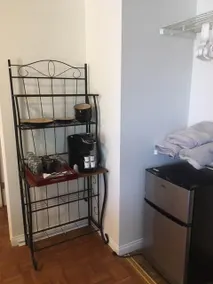 Private King Bed Guest suite in Clairemont - Image 3