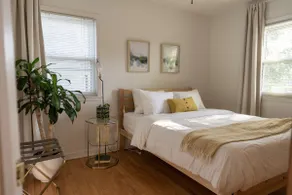 Casalona: Cozy Designer-Curated Central Retreat - Image 5