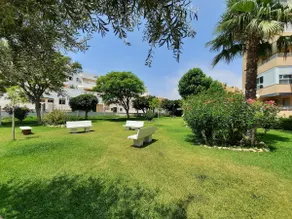 Newly renovated beachfront apartment - Image 5