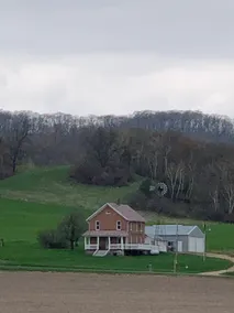 Farm House Beauty - Image 3