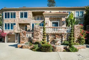 Unparalleled Villa Condo in an Enchanting Village - Image 3