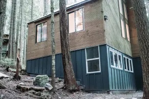 The Treetop Chalet - Sunshine Valley - Image 2
