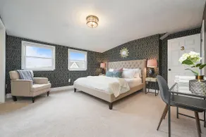 Lawrenceville charmer · sleeps 8, 2 full baths! - Image 3