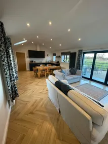 The Old Potting Shed - 2 bed cottage with hot tub - Image 4