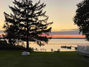 2 Bedroom-Waterfront On St. Lawrence River - Image 4