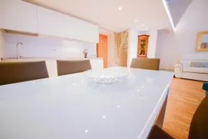 Living The Dream (Loft) - Image 3