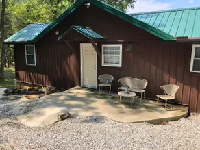 Cabin on private watershed lake in Crofton, Ky - Image 5