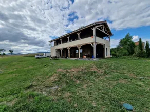 Large house in the countryside with very nice view - Image 3