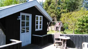Natural plot with short distance to lovely sandy beach. - Image 3