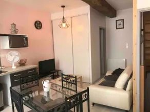 Cozy house in the city center - Image 2