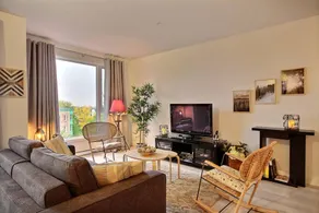 The Chameleon, The Cottage - Image 3