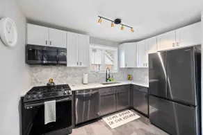 Modern 3BR Home | 1.5 Baths | Long Stays Welcome! - Image 3
