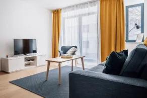 3 Bedroom, 2 Bathroom Digital Check-in Apartment - Image 3