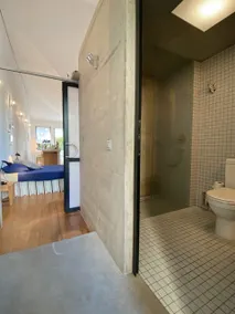 Bright Studio-House, City-centre with Parking - Image 3