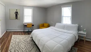 Spacious 2BR Norwich Cottage with seasonal pool - Image 2