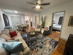 3 BR Historic Bungalow centrally located - Image 4