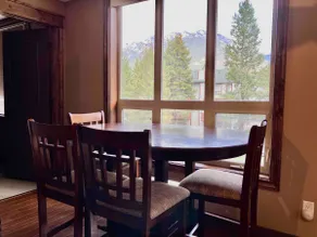 Mountain View Retreat - Image 4