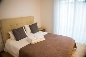 Avenida Premium Deluxe - Image 2