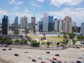 New, modern flat with a sensational view - Image 2
