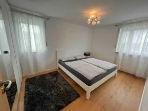 Beautiful & bright 3-room apartment with underground parking & balcony - Image 3