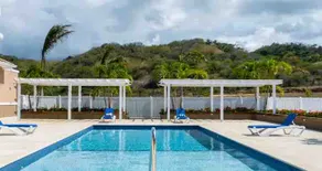 Modern 2 Bedroom Retreat, Private Gazebo, Pool, Gym & Starlink WiFi - Image 4