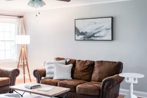 10 minutes to Liberty University, Sleeps 10 - Image 5