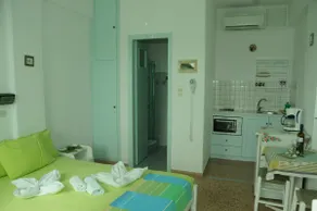 Paros Carmel studio-apartment - Image 4
