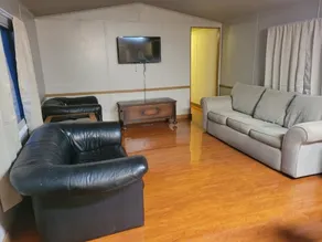 Cabin 4 - Image 3
