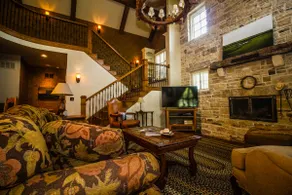 STONE LODGE AT COTTONWOOD FALLS - Image 5