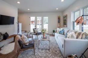Luxury Mountain Retreat in Warm Springs - Image 3