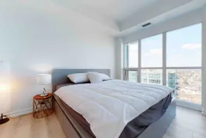 Luxury 2BDR modern private condo in Toronto - Image 4