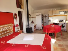 60 m2 independent rental in villa near Bonifacio - Image 3