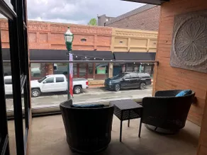 The Corporate Loft - Heart of Downtown Jonesboro - Image 2