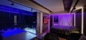 Romantic & Jacuzzi - Image 3
