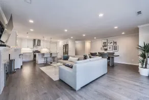 Airy Open Concept Modern Home: 3br/2bath + Office - Image 2