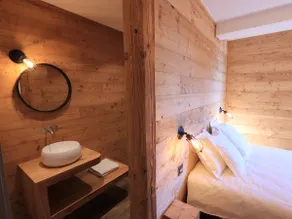 Exceptional modern chalet with wellness area, - Image 2