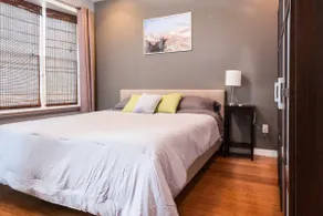 Luxury 2BD/2BH in Historic CWE/2EE - Image 5