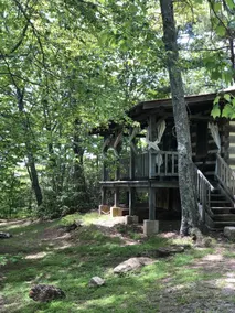 OWL'S NEST Private Cabin w/HOT TUB - Image 5