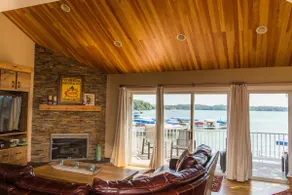 At Whit's Max: Lake+Beach+Indoor Pool+Walk to Town - Image 4