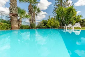 Athenian Cottage - Image 3