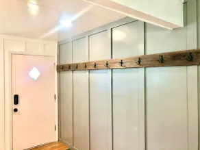 Stay at the Lazy Llama House with Self Check-In - Image 3