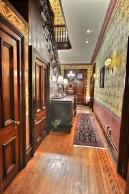 The Loeb House: Historic Enchantment Awaits - Image 4