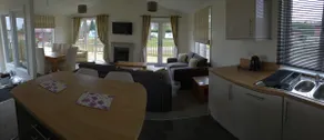 Three Bedroom Lodge 13 - Image 4