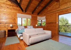 Large holiday home overlooking the Knysna Lagoon - Image 3