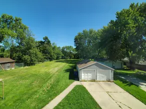 Near lambeau - Image 4